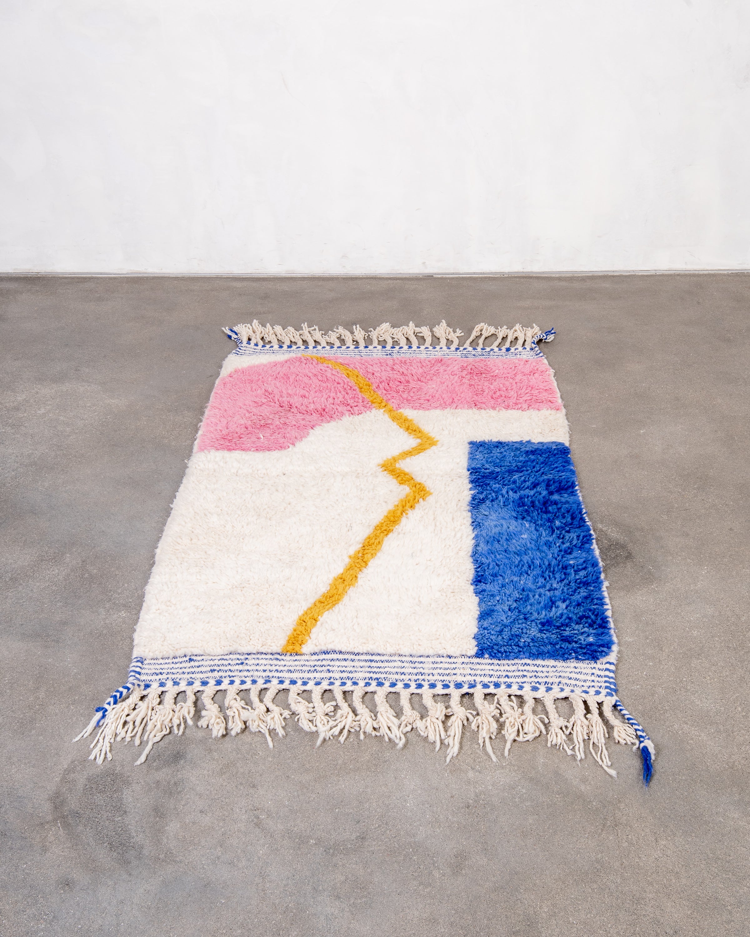 Modern designer handcrafted Berber rug from morocco Beniourain with beautiful colors and patterns
